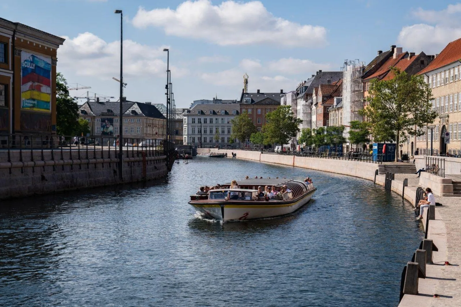 Copenhagen: Classic Canal Tour & The Harbour